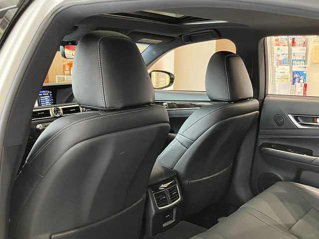 レクサス GS 300h Fスポーツの中古車