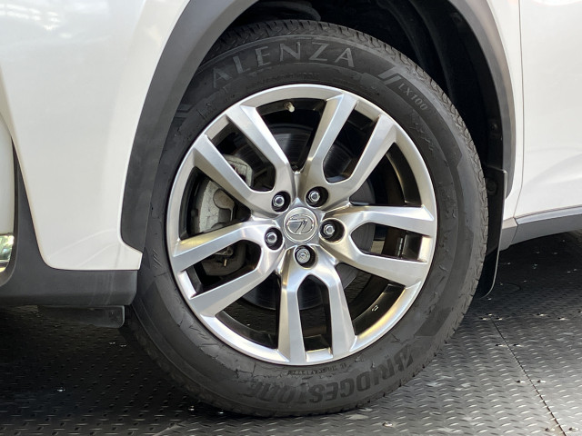 レクサス NX 200t Iパッケージ 4WDの中古車