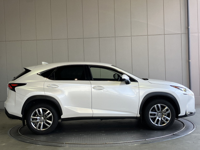 レクサス NX 200t Iパッケージ 4WDの中古車
