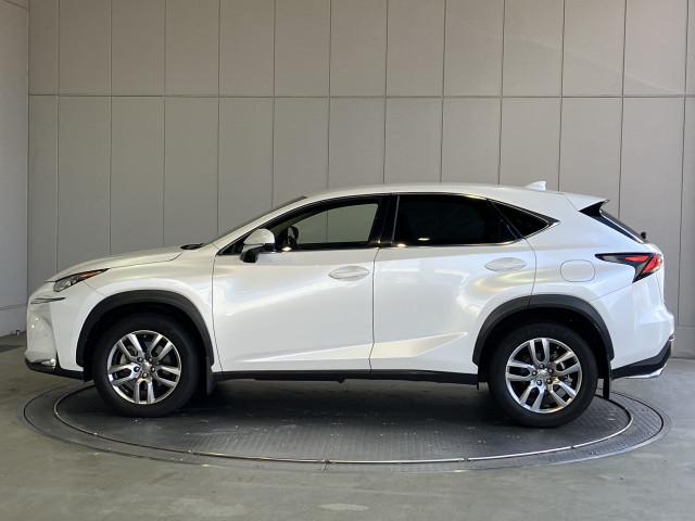 レクサス NX 200t Iパッケージ 4WDの中古車