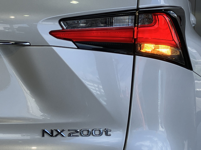 レクサス NX 200t Iパッケージ 4WDの中古車