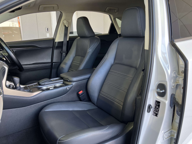 レクサス NX 200t Iパッケージ 4WDの中古車