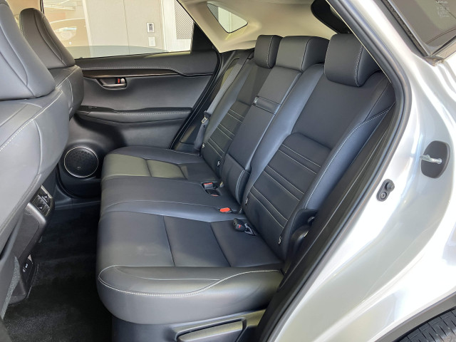 レクサス NX 200t Iパッケージ 4WDの中古車