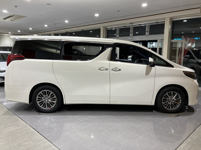 トヨタ アルファード 3.5 エグゼクティブ ラウンジの中古車
