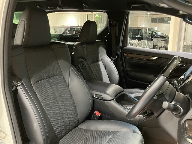 トヨタ アルファード 3.5 エグゼクティブ ラウンジの中古車