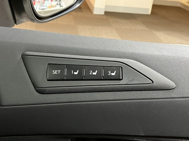 トヨタ アルファード 3.5 エグゼクティブ ラウンジの中古車
