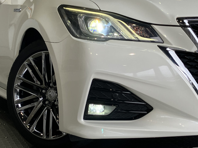 トヨタ クラウンアスリートハイブリッド ハイブリッド 2.5 Sの中古車