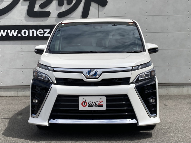トヨタ ヴォクシーハイブリッド 1.8 ハイブリッド ZSの中古車