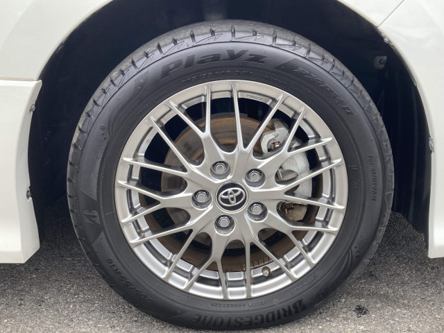 トヨタ ヴォクシーハイブリッド 1.8 ハイブリッド ZSの中古車