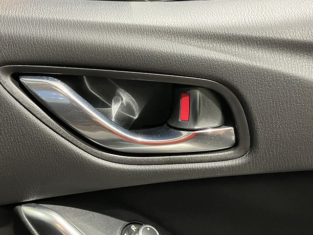 マツダ アテンザセダン 2.2 XD プロアクティブ ディーゼルターボの中古車