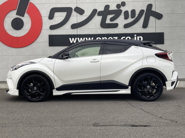 トヨタ C-HR ハイブリッド 1.8 G モード ネロの中古車