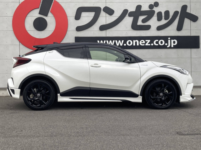 トヨタ C-HR ハイブリッド 1.8 G モード ネロの中古車