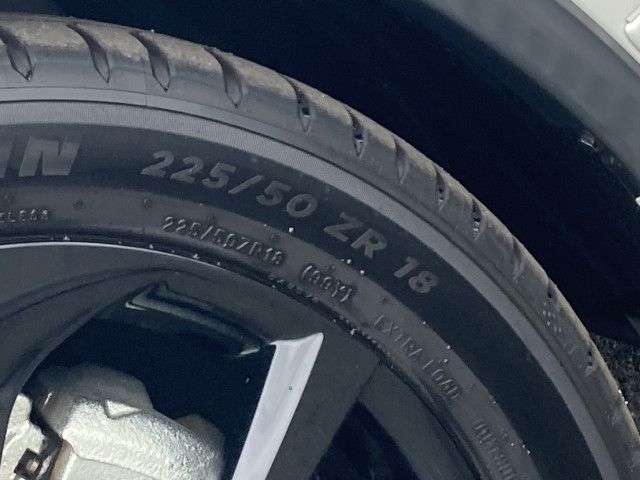 トヨタ C-HR ハイブリッド 1.8 G モード ネロの中古車