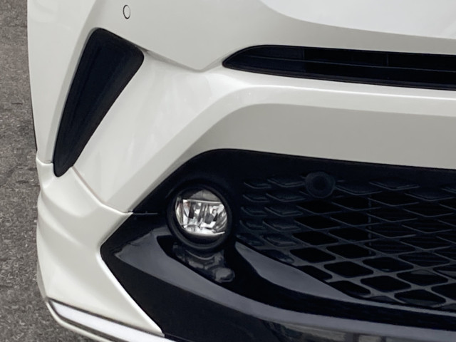 トヨタ C-HR ハイブリッド 1.8 G モード ネロの中古車