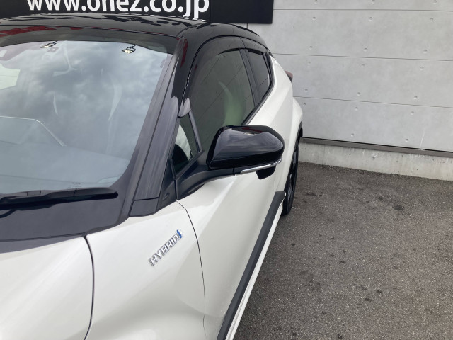 トヨタ C-HR ハイブリッド 1.8 G モード ネロの中古車