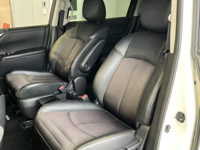 日産 エルグランド 2.5 250ハイウェイスターSの中古車