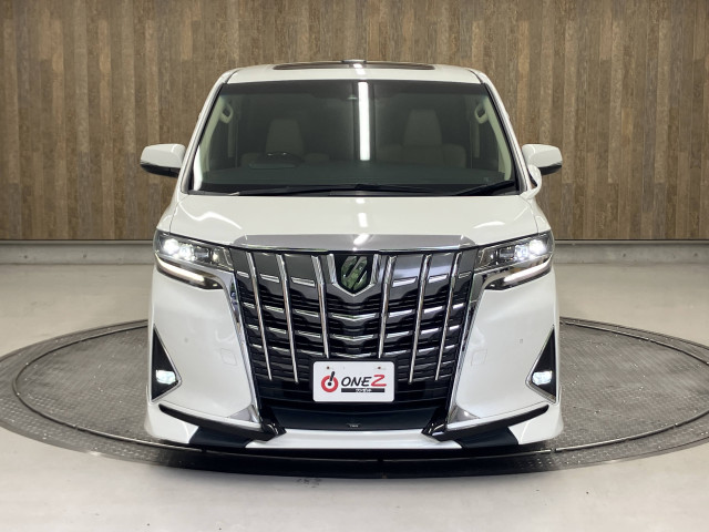 ご納車前には自社認証工場にてしっかり法定点検を行います！エンジンオイル・オイルエレメント・ワイパーゴム等の標準交換部品以外にも点検後交換が必要な消耗部品等も交換・整備致します