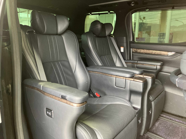 トヨタ アルファード 3.5 エグゼクティブ ラウンジ Sの中古車