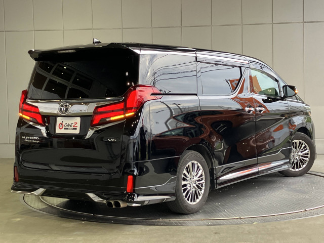 トヨタ アルファード 3.5 エグゼクティブ ラウンジ Sの中古車