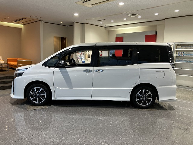 トヨタ ヴォクシー 2.0 ZS 煌Ⅱの中古車