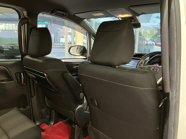 トヨタ ヴォクシー 2.0 ZS 煌Ⅱの中古車