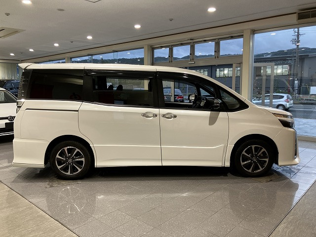 トヨタ ヴォクシー 2.0 ZS 煌Ⅱの中古車