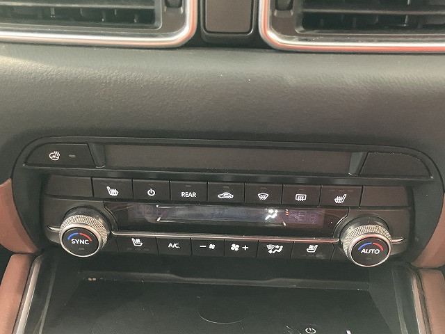 マツダ CXー8 2.2 XD エクスクルーシブ モード ディーゼルターボの中古車