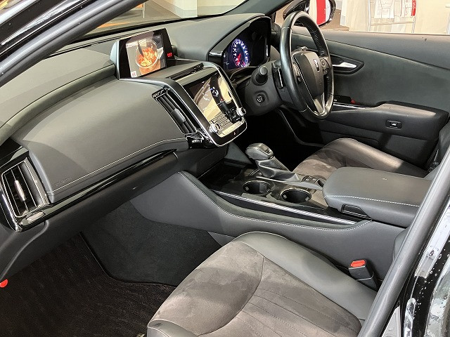 トヨタ クラウン ハイブリッド 2.5 S エレガンス スタイルⅡの中古車
