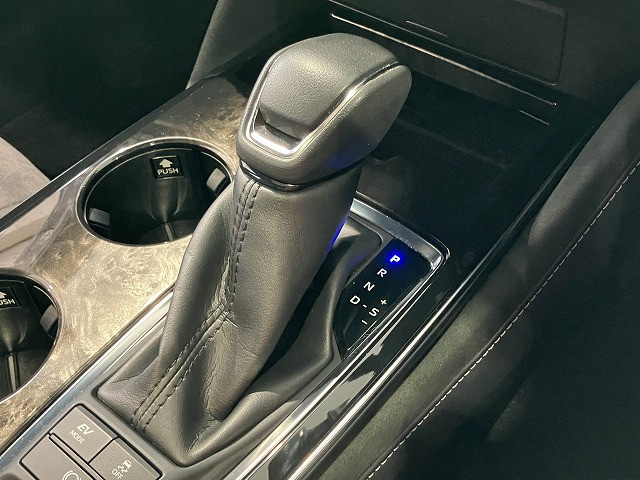 トヨタ クラウン ハイブリッド 2.5 S エレガンス スタイルⅡの中古車