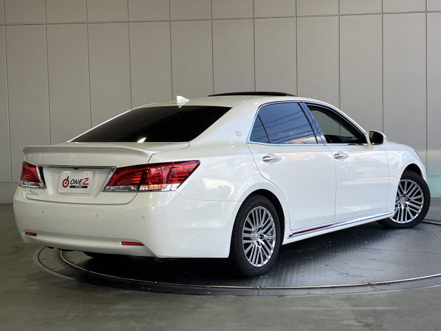 トヨタ クラウンマジェスタ 3.5 Fバージョンの中古車