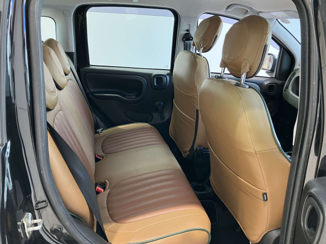 フィアット パンダ 4×4 フォレスタ 4WDの中古車