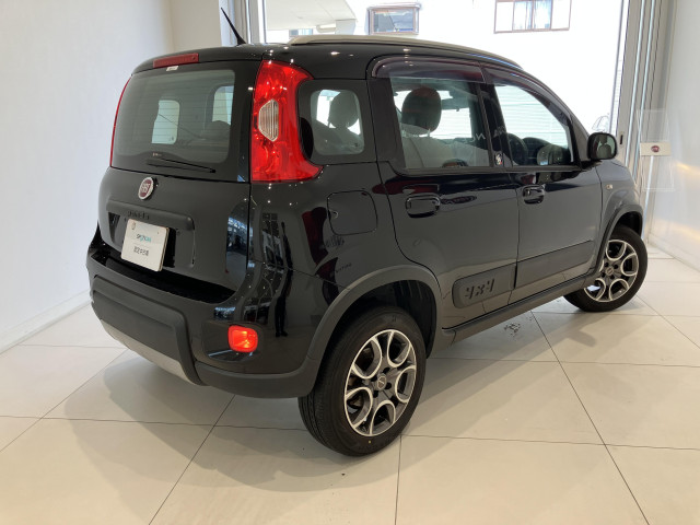 フィアット パンダ 4×4 フォレスタ 4WDの中古車