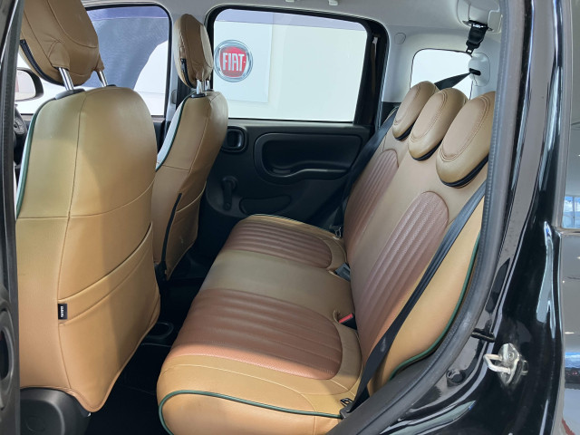 フィアット パンダ 4×4 フォレスタ 4WDの中古車
