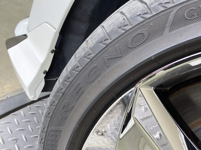 トヨタ クラウン ハイブリッド 3.5 RS アドバンスの中古車