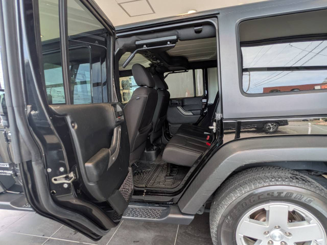 ジープ ラングラー Unlimited Sportの中古車