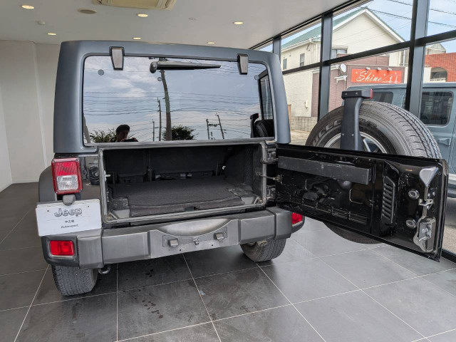 ジープ ラングラー Unlimited Sportの中古車