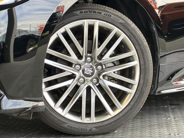 トヨタ クラウン ハイブリッド 2.5 RSの中古車