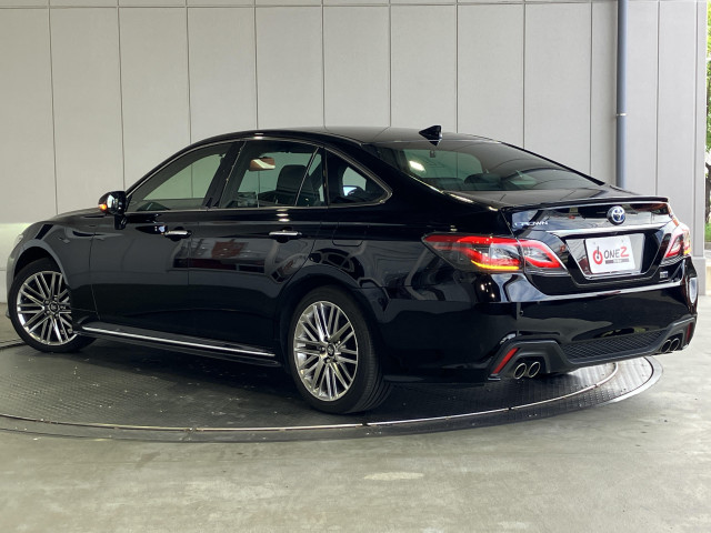 トヨタ クラウン ハイブリッド 2.5 RSの中古車