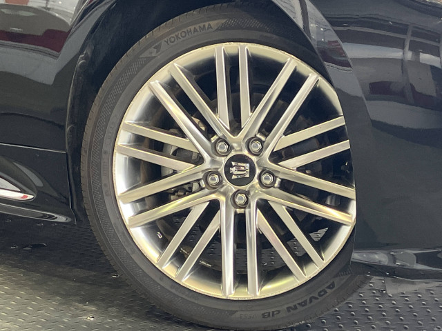 トヨタ クラウン ハイブリッド 2.5 RSの中古車