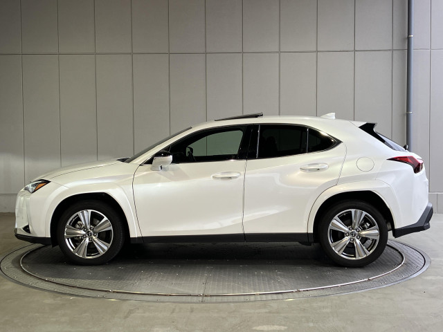レクサス UX 250h グレイスフル エクスプローラーの中古車