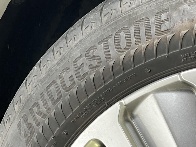 レクサス UX 250h グレイスフル エクスプローラーの中古車
