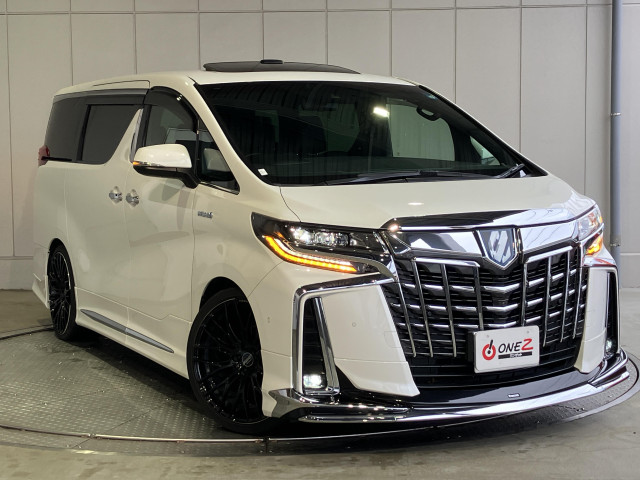 トヨタ アルファード ハイブリッド 2.5 エグゼクティブ ラウンジ S E-Four 4WDの中古車