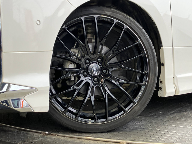 トヨタ アルファード ハイブリッド 2.5 エグゼクティブ ラウンジ S E-Four 4WDの中古車
