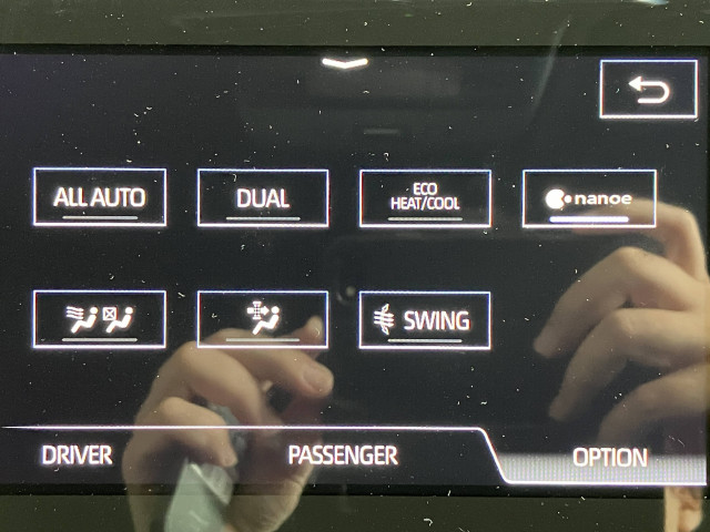 トヨタ クラウン ハイブリッド 2.5 RS アドバンスの中古車