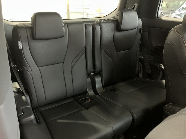 トヨタ アルファード ハイブリッド 2.5 Zの中古車