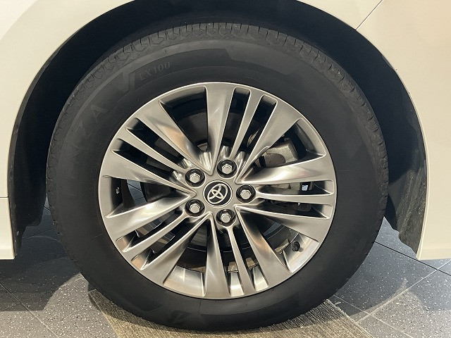 トヨタ アルファード ハイブリッド 2.5 Zの中古車