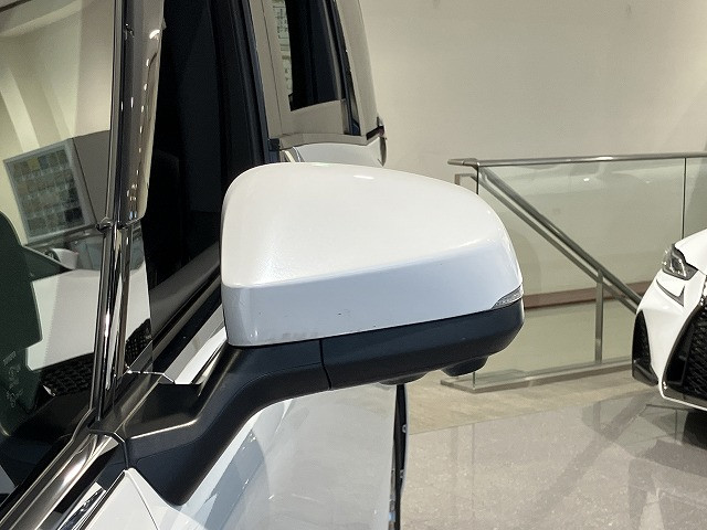 トヨタ アルファード ハイブリッド 2.5 Zの中古車