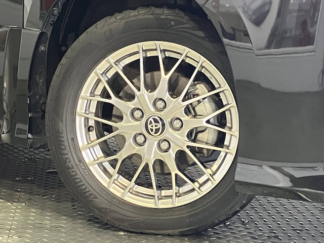 トヨタ ヴォクシー 1.8 ハイブリッド ZS 煌Ⅲの中古車