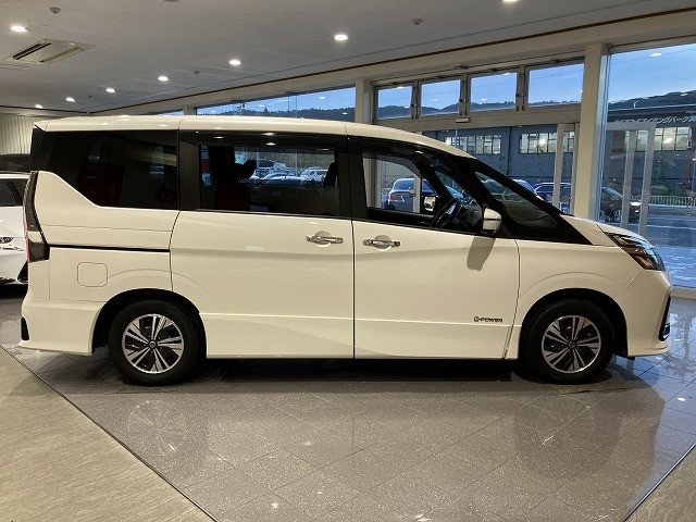 日産 セレナ 1.2 e-POWER ハイウェイスター Vの中古車