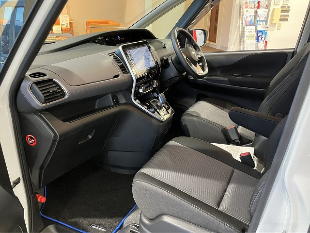 日産 セレナ 1.2 e-POWER ハイウェイスター Vの中古車